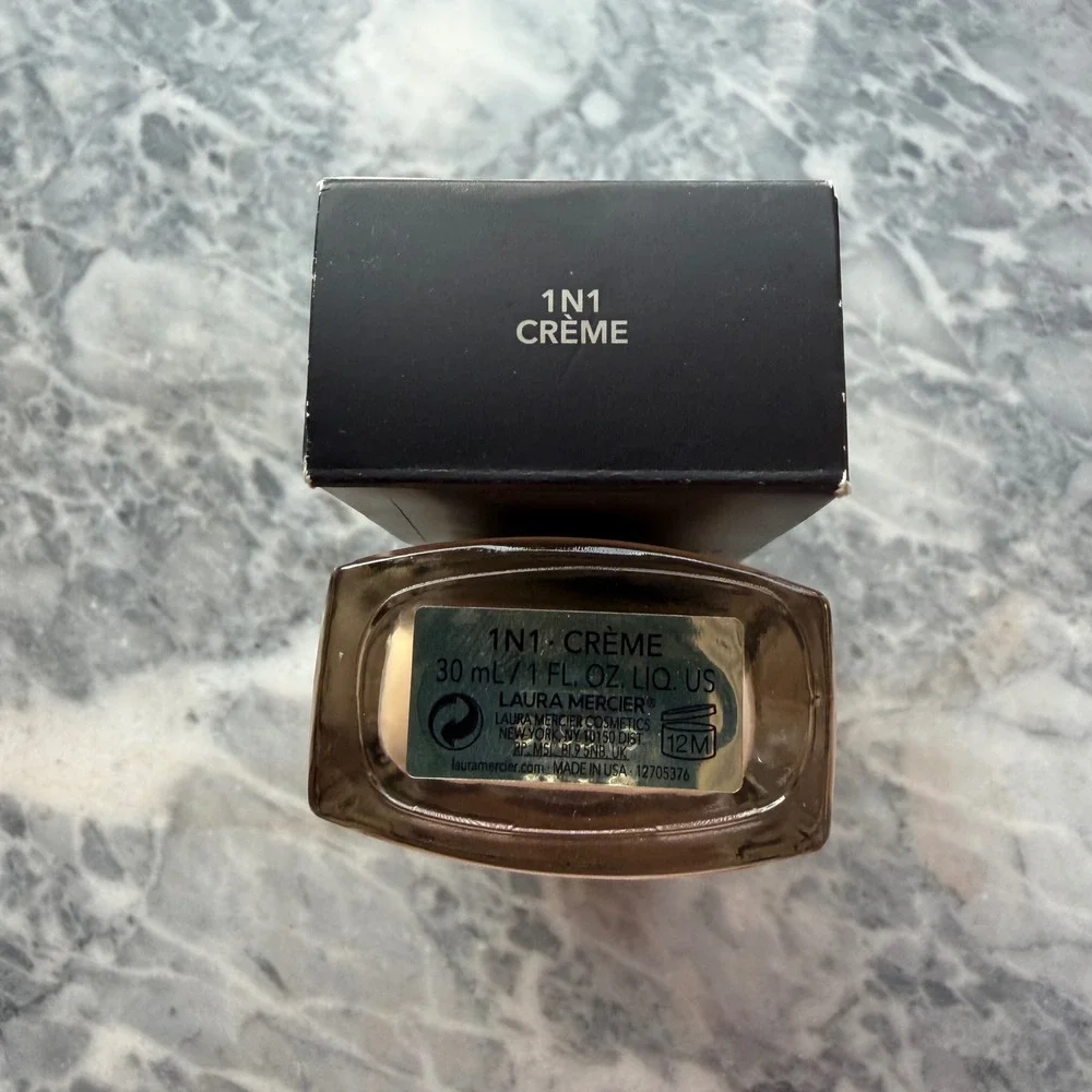 Laura Mercier Flawless Lumiere Radiance-Perfecting Foundation - 1N1 Creme